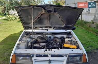 Седан ВАЗ / Lada 21099 1992 в Щирце
