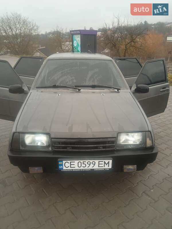 Седан ВАЗ / Lada 21099 1998 в Хотине