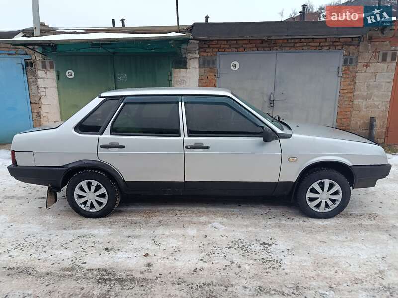 Седан ВАЗ / Lada 21099 2003 в Кривом Роге Седан ВАЗ / Lada 21099 2003 в Кривом Роге