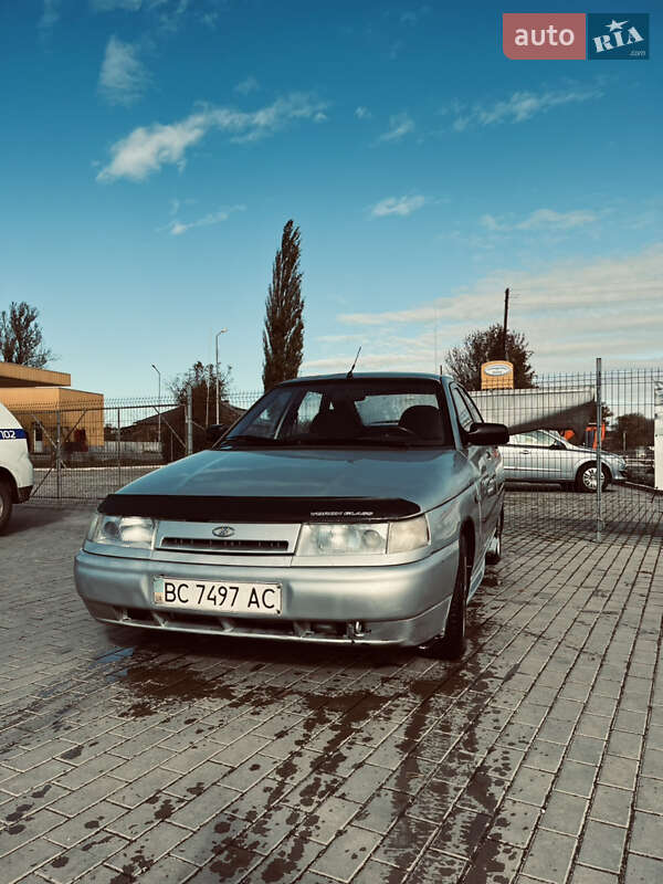 Хэтчбек ВАЗ / Lada 2112 2002 в Иваничах Хэтчбек ВАЗ / Lada 2112 2002 в Иваничах