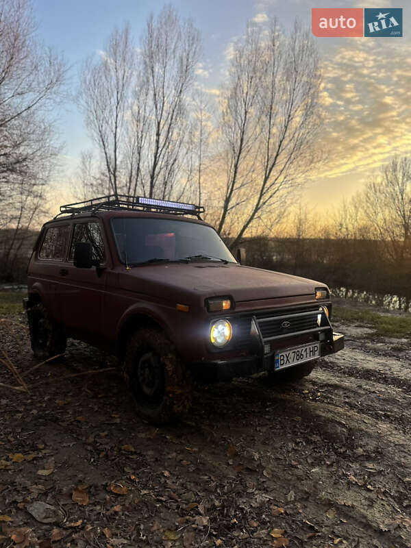 Внедорожник / Кроссовер ВАЗ / Lada 2121 Нива 1987 в Хмельницком Внедорожник / Кроссовер ВАЗ / Lada 2121 Нива 1987 в Хмельницком