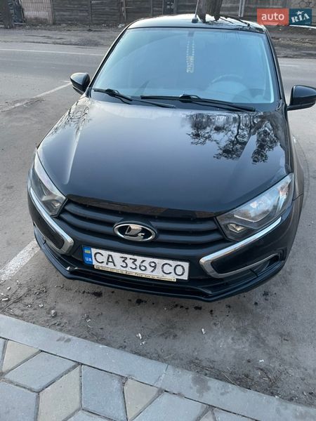 Седан ВАЗ / Lada 2190 Granta 2018 в Черкассах