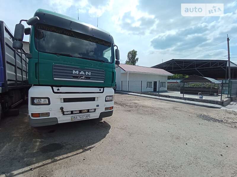 Контейнеровоз MAN 26.413 2002 в Первомайську Контейнеровоз MAN 26.413 2002 в Первомайську