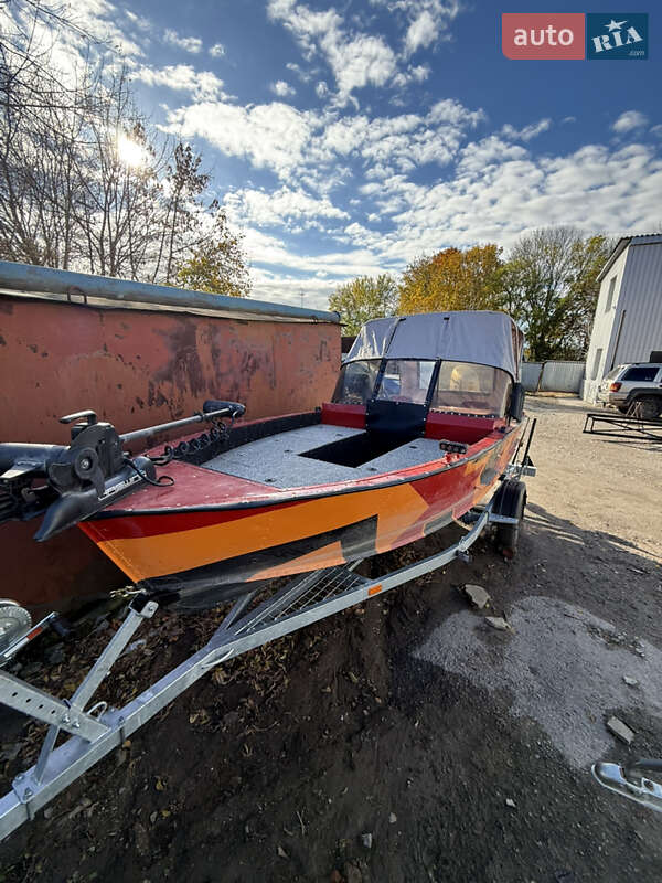 Катер Прогресс 2 1974 в Каменец-Подольском Катер Прогресс 2 1974 в Каменец-Подольском
