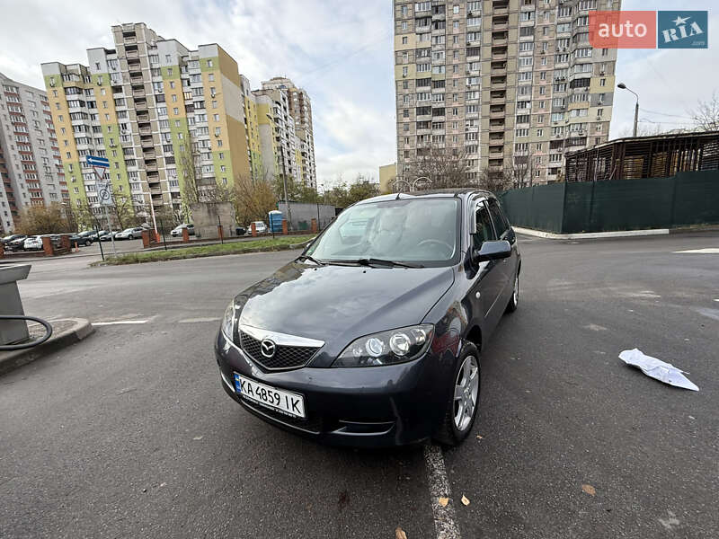 Хетчбек Mazda 2 2007 в Києві