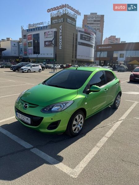 Хетчбек Mazda 2 2010 в Києві