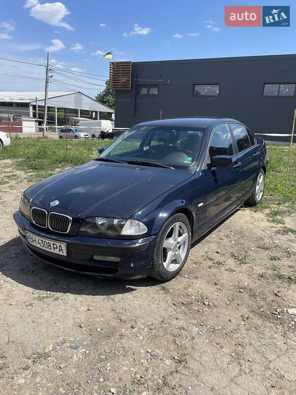 Седан BMW 3 Series 1998 в Тарутине Седан BMW 3 Series 1998 в Тарутине