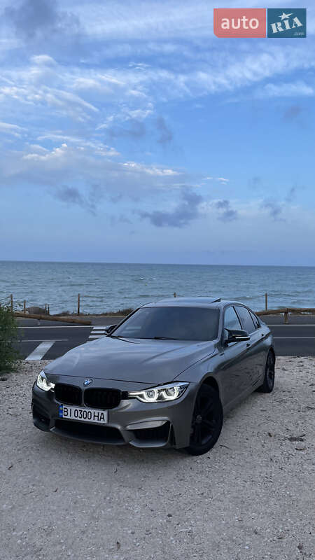 Седан BMW 3 Series 2015 в Києві