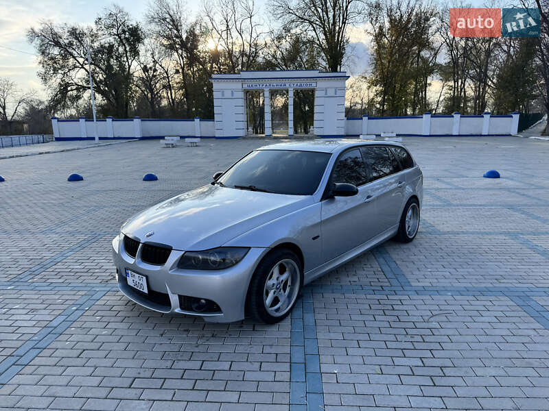 Универсал BMW 3 Series 2006 в Измаиле