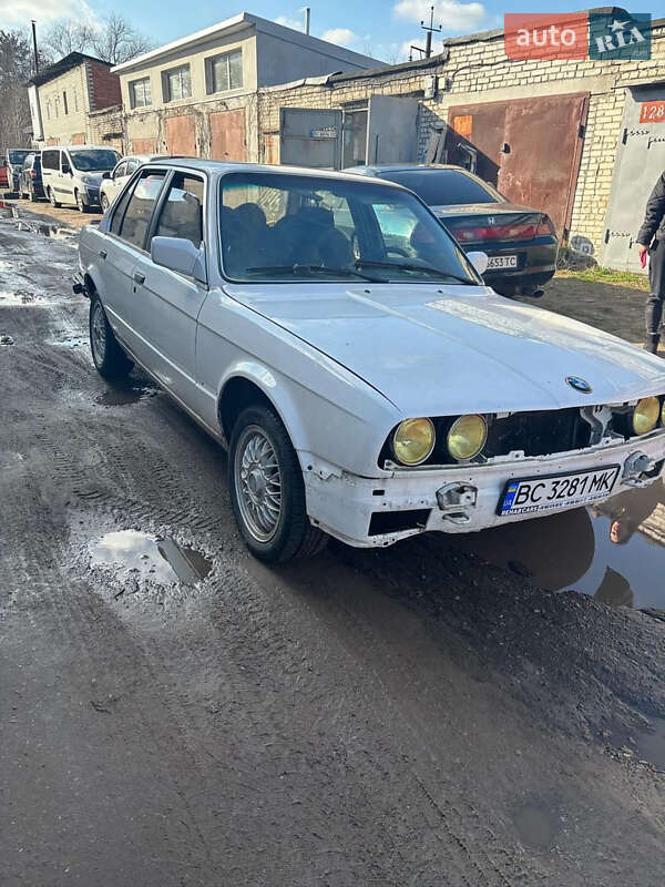 Седан BMW 3 Series 1986 в Львове