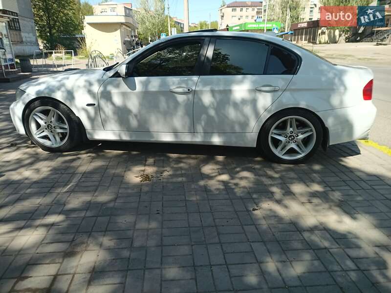 Седан BMW 3 Series 2005 в Харькове