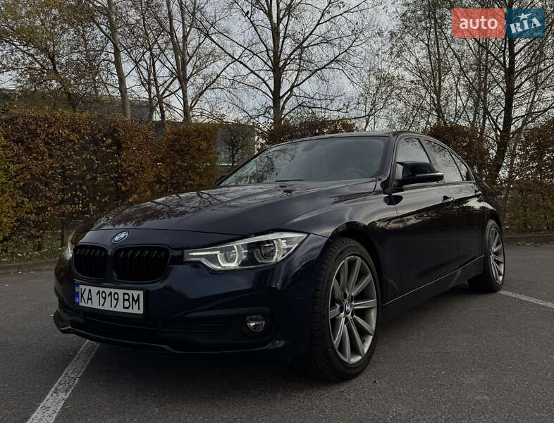 Седан BMW 3 Series 2016 в Києві