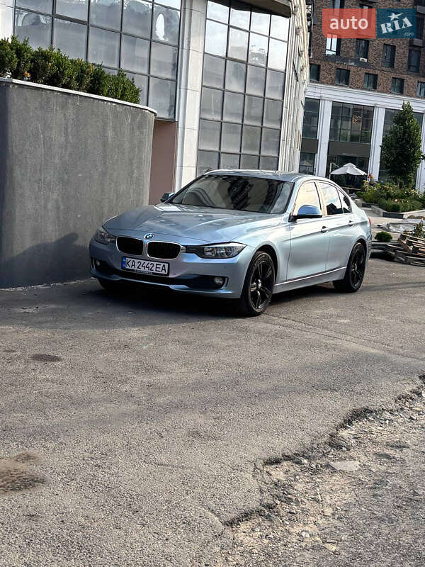 Седан BMW 3 Series 2012 в Киеве