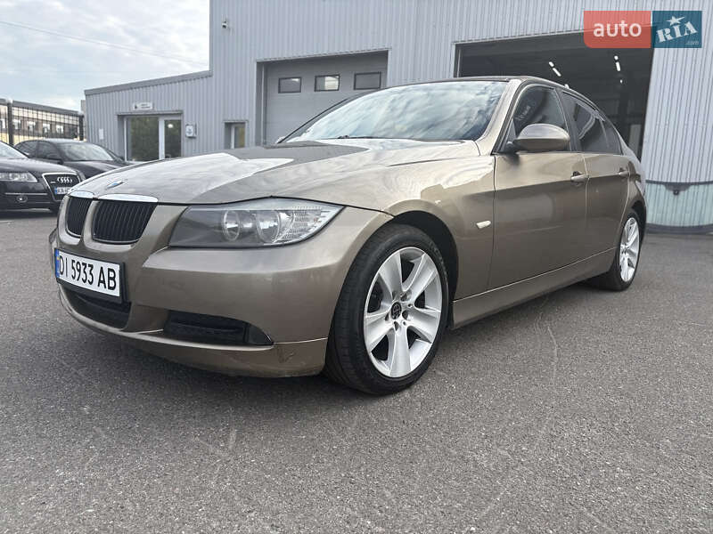 Седан BMW 3 Series 2005 в Киеве