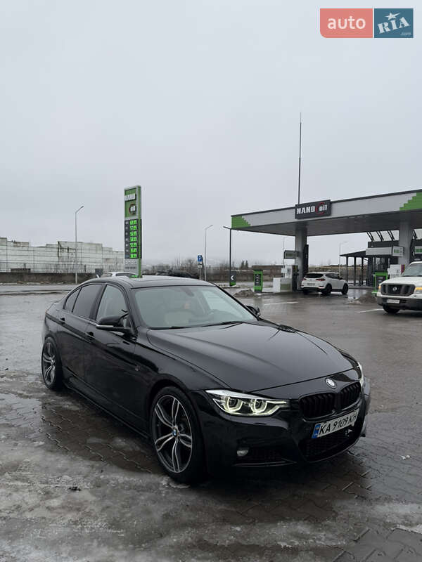 Седан BMW 3 Series 2015 в Могилев-Подольске