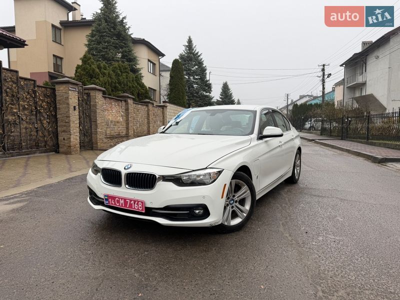 Седан BMW 3 Series 2017 в Львове