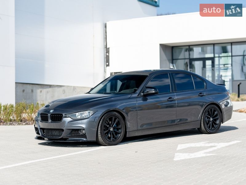 Седан BMW 3 Series 2018 в Львове