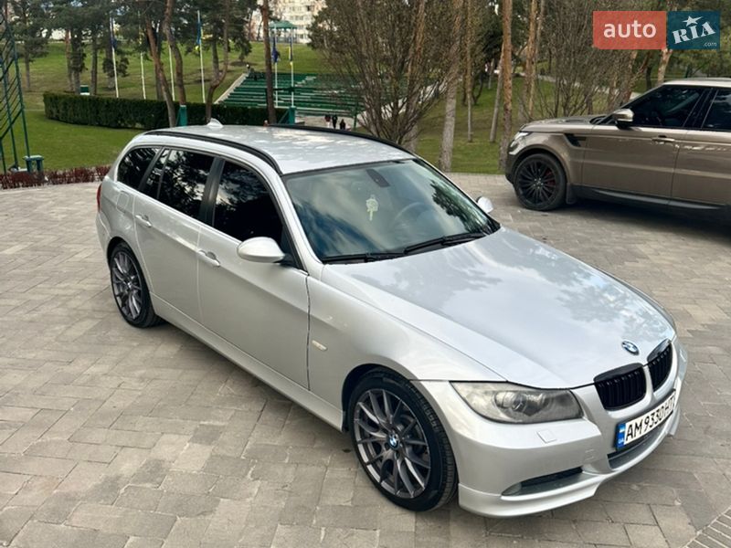 Универсал BMW 3 Series 2005 в Коростене
