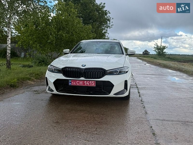 Седан BMW 3 Series 2021 в Варве