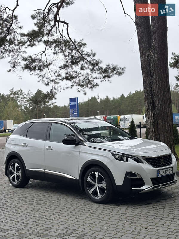 Внедорожник / Кроссовер Peugeot 3008 2017 в Маневичах