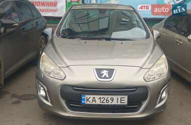 Хэтчбек Peugeot 308 2011 в Киеве