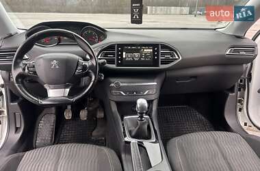 Универсал Peugeot 308 2014 в Черновцах