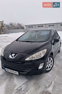 Хэтчбек Peugeot 308 2008 в Гайсине