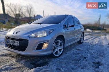 Хэтчбек Peugeot 308 2011 в Звенигородке