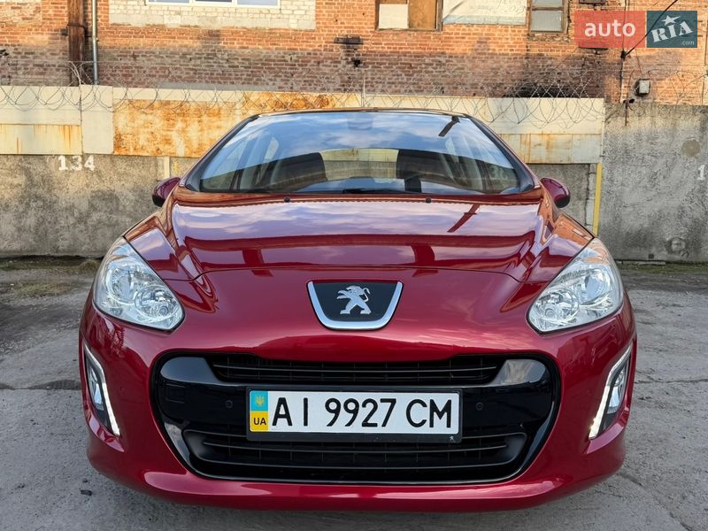 Хэтчбек Peugeot 308 2011 в Белой Церкви