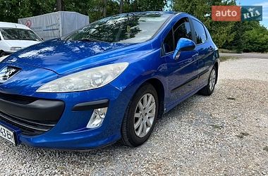 Хетчбек Peugeot 308 2010 в Заліщиках