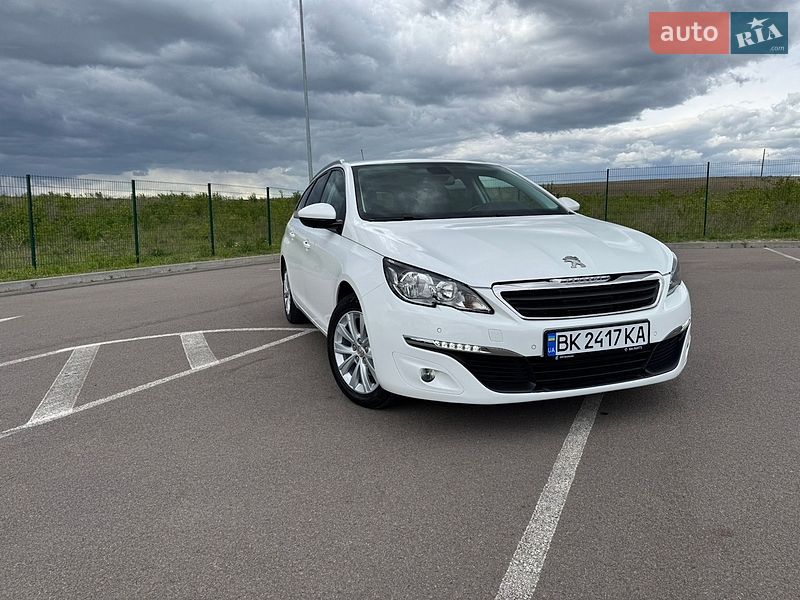 Универсал Peugeot 308 2017 в Ровно