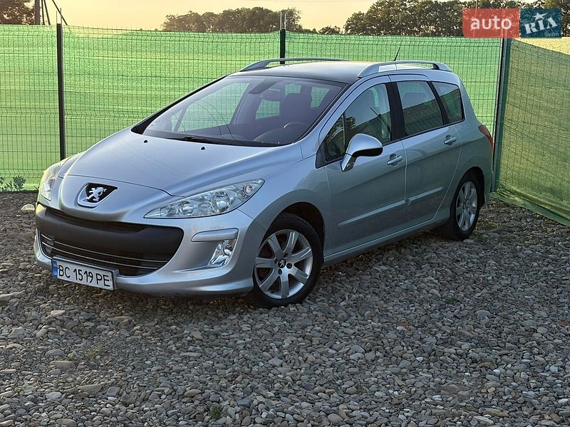 Универсал Peugeot 308 2011 в Стрые