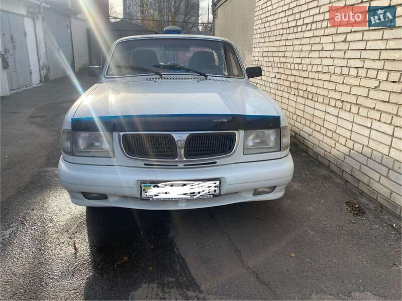 Седан ГАЗ 3110 Волга 2000 в Києві