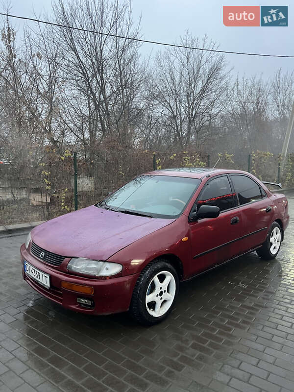 Седан Mazda 323 1996 в Ровно Седан Mazda 323 1996 в Ровно