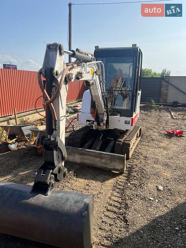 Миниэкскаватор Bobcat 325 2004 в Ужгороде Миниэкскаватор Bobcat 325 2004 в Ужгороде
