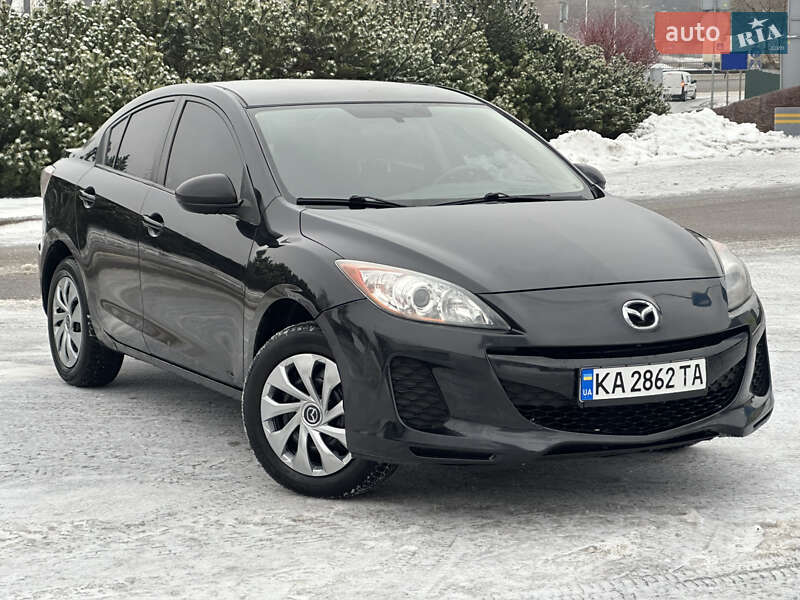 Седан Mazda 3 2012 в Киеве