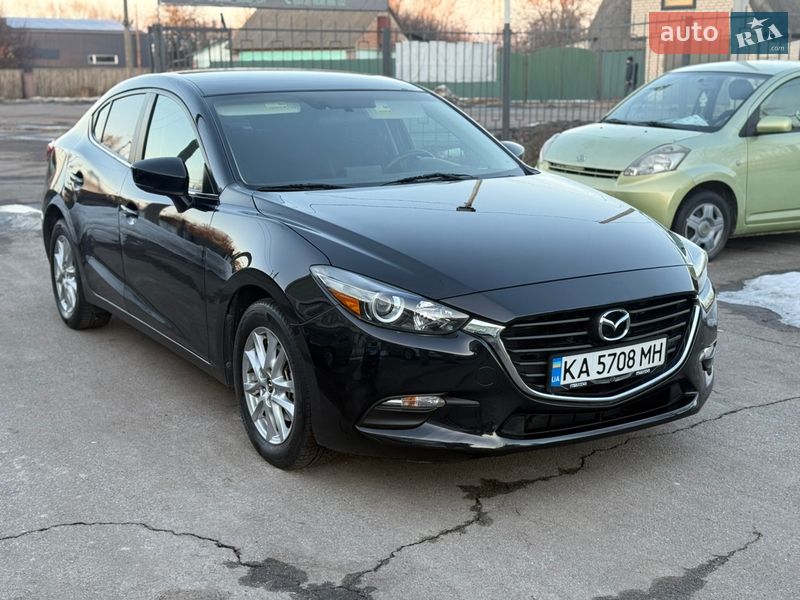 Седан Mazda 3 2017 в Чернигове