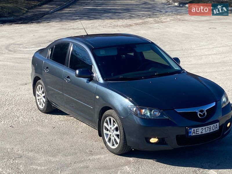 Седан Mazda 3 2008 в Днепре