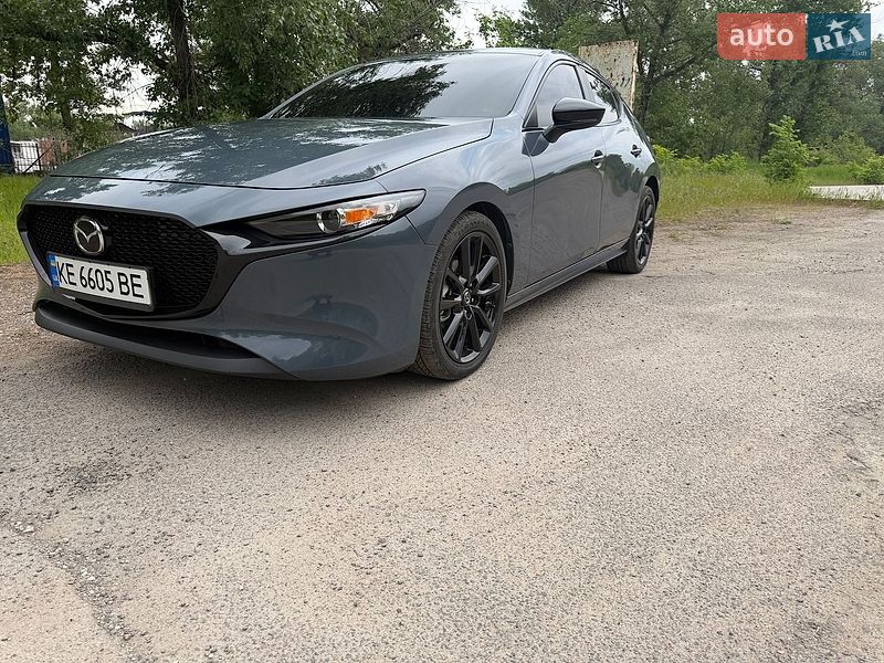 Хэтчбек Mazda 3 2022 в Днепре