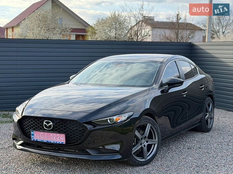 Седан Mazda 3 2021 в Миргороде