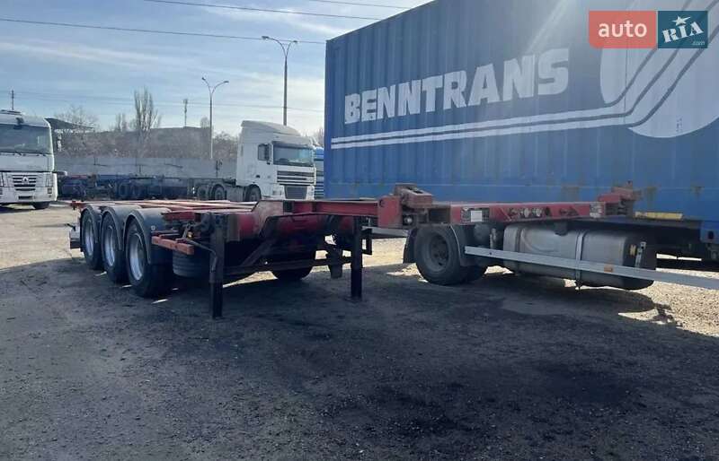 Контейнеровоз Broshuis 3ABD-48 1995 в Одессе Контейнеровоз Broshuis 3ABD-48 1995 в Одессе