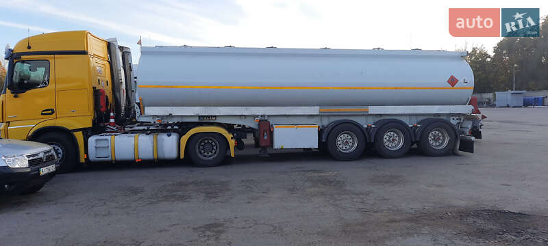 Цистерна полуприцеп OMT 42000 2015 в Кропивницком