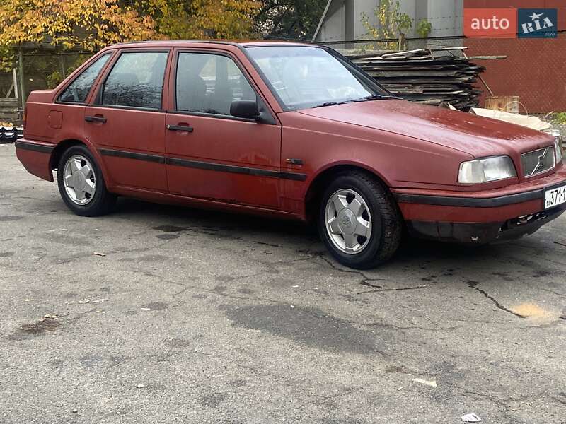 Хэтчбек Volvo 440 1995 в Киеве