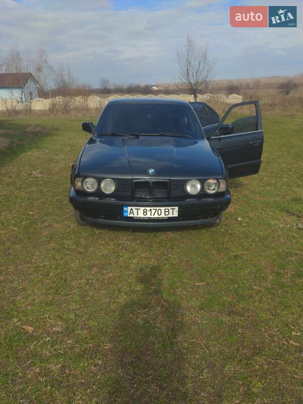Седан BMW 5 Series 1990 в Вижнице