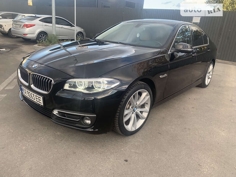 Седан BMW 5 Series 2015 в Киеве