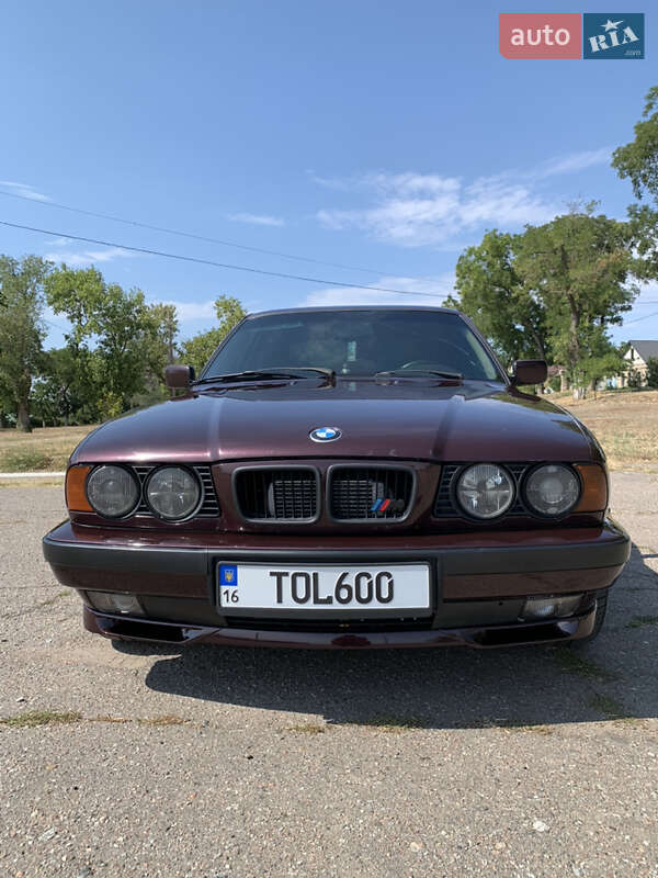 Седан BMW 5 Series 1995 в Болграде