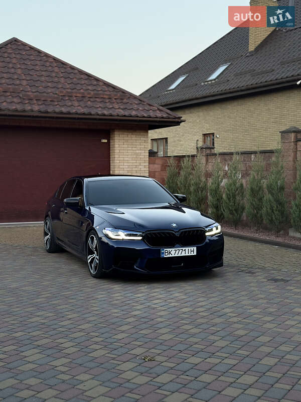 Седан BMW 5 Series 2017 в Рівному