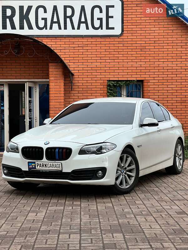 Седан BMW 5 Series 2015 в Кривому Розі