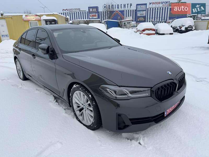 Седан BMW 5 Series 2020 в Львове