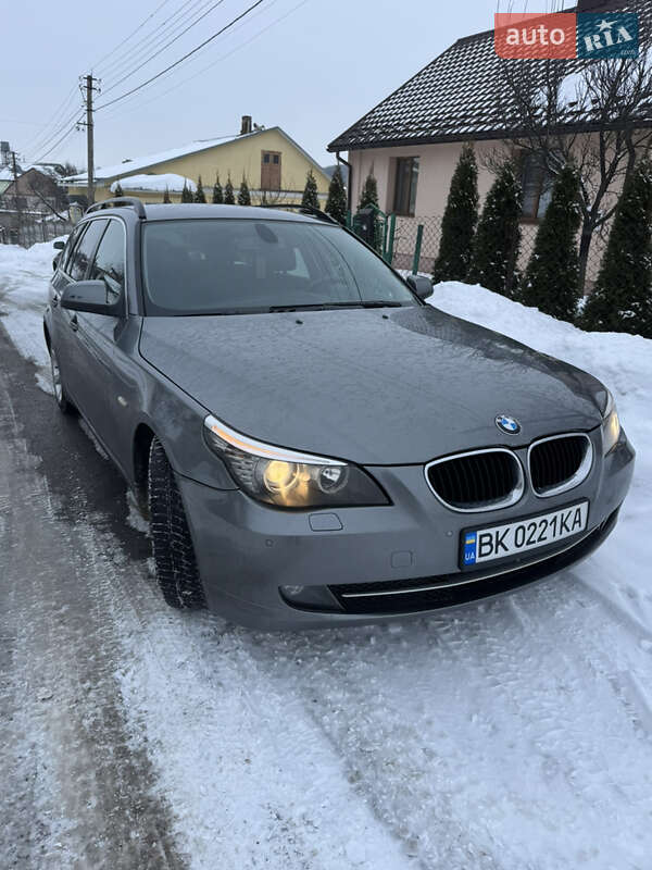 Универсал BMW 5 Series 2010 в Ровно
